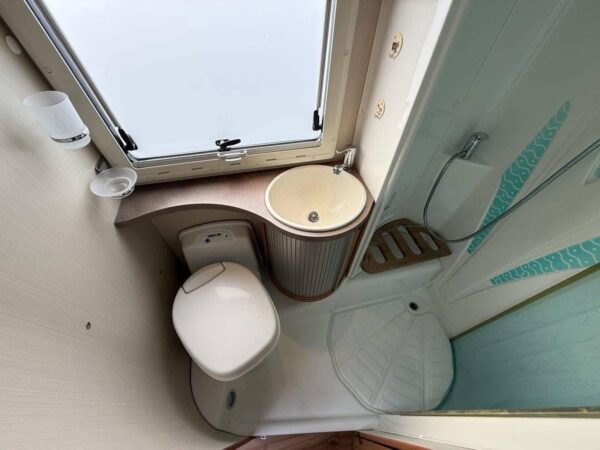 IMG_1822 Camping Car Challenger