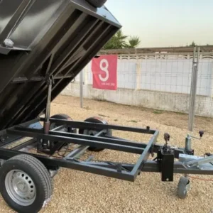 Remorque basculante hydraulique