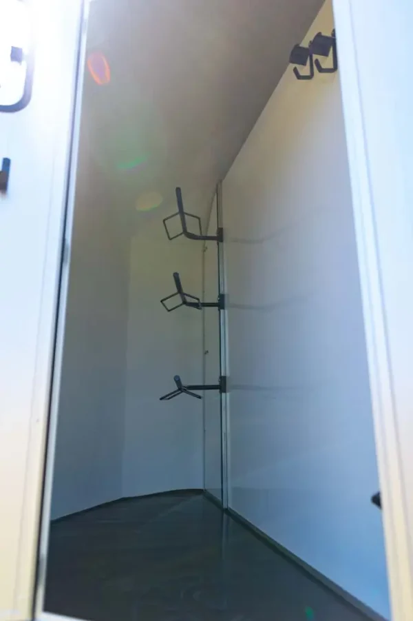 VAN 3 PLACES CHARGEMENT DIAGONAL CHEVAL LIBERTÉ MAXI 3