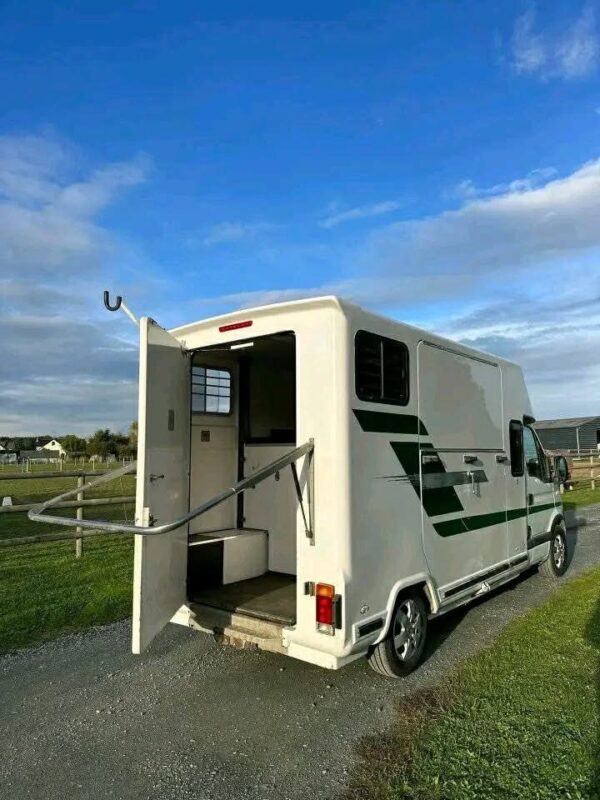 Renault Master 2 places BARBOT 5 places cabine