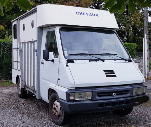 camion chevaux Renault