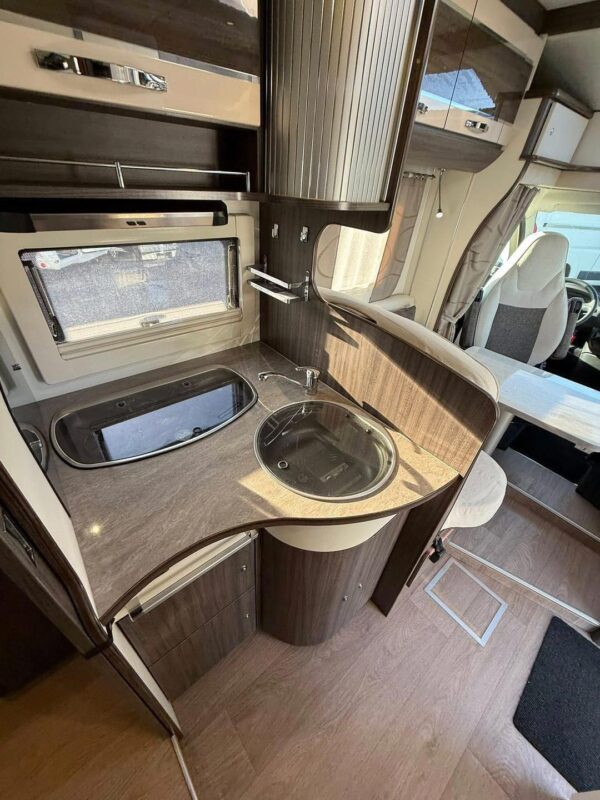 IMG_2334 Camping Car Florium